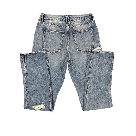 Good American - Split Hem Distressed Ripped Jeans in Light Wash Blue - Picture 4 of 4